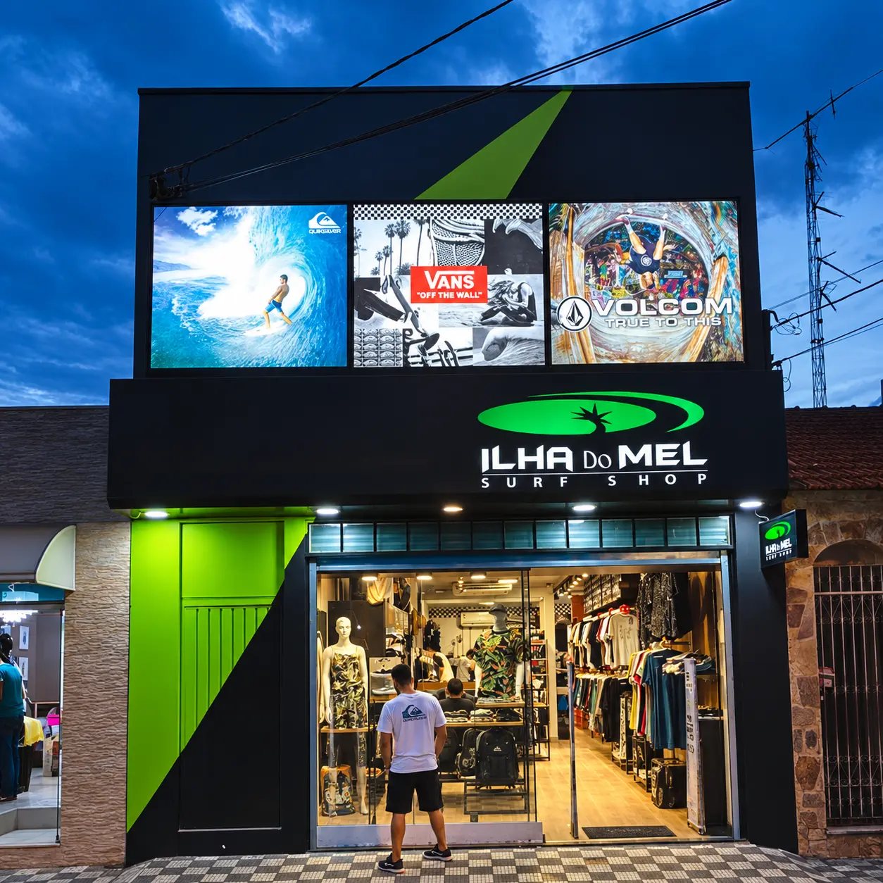 Fachada Ilha do Mel Surf Shop — projeto PRO 13